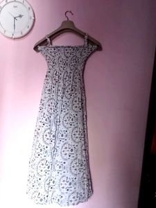 Floral Smocked Midi Dress 🤍
