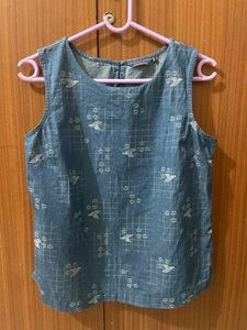 Chic Blue Bird Print Sleeveless Top