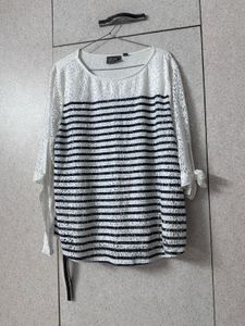 Chic Striped Lace Sleeve Top