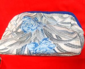 Floral Print Pouch🌸💙