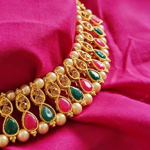 Elegant Gold Plated Necklace Set
