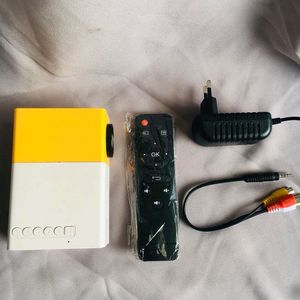 LED PROJECTOR portable  40inch