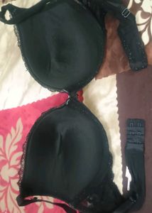 Elegant Black Lace Bra