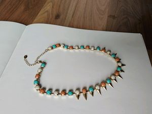 Neckpiece