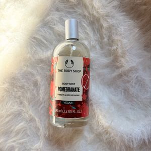 The Body Shop &amp; Colors Queen Beauty Bundle
