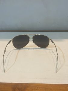 Stylish Aviator Sunglasses