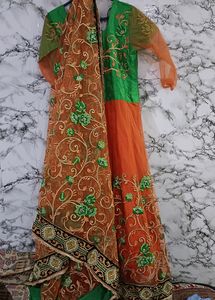 Party Wedding Gown/ Dupatta,