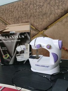Mini Sewing Machine