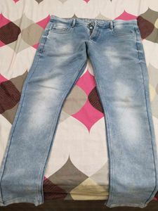 Men's Light Wash Denim Jeans