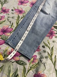 Light Wash Distressed Straight Leg Jeans