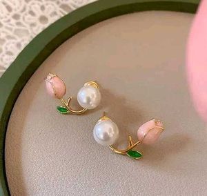 Elegant Pearl &amp; Tulip Earrings