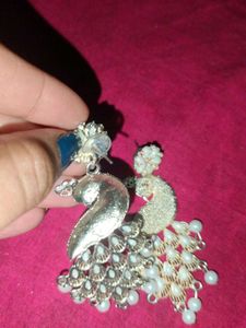 Exquisite Peacock Pearl Earrings