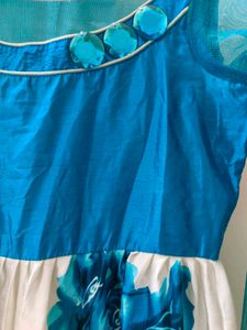 Blue And White printed Dress For Slim Type Body