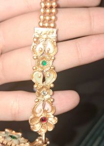 Exquisite Gold Kundan Necklace Set