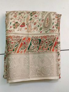 Cream Paisley Print Silk Saree