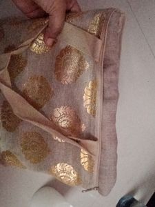 DUPATTA WITH HAND BAG