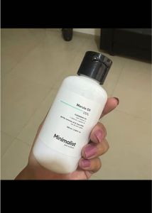 Minimalist marula cleansing oil