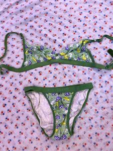 Lot of 3 Bras