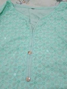 Beautiful Floral pakistani Print Kurta