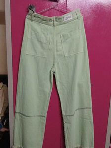 Sage Green Wide-Leg Cropped Pants