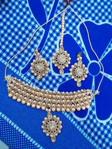 golden choker set with teeka