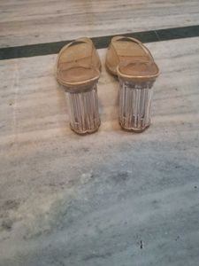 heel sandal