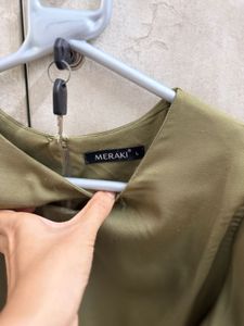 olive green top