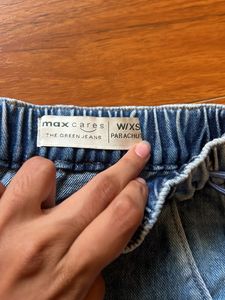 Vintage Wash Wide Leg parachute Jeans