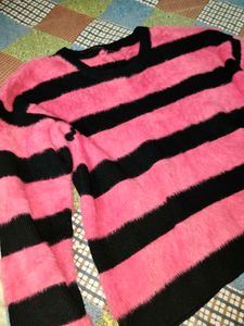 4 Cute Tops Bundle + one top free