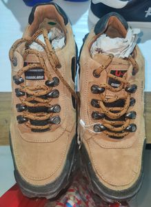 Highlander Sneakers For Men . Like New