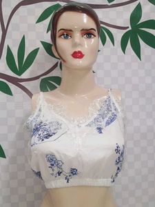 (700)Floral Lace Cami Top