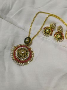 Multi Colour Earrings And Necklace Set