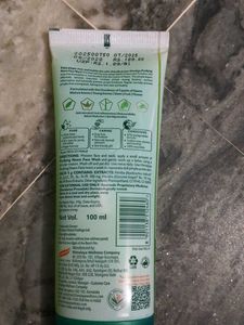 Himalaya Purifying Neem Face Wash