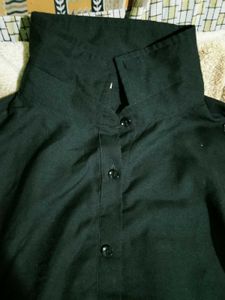 Elegant Black Button-Up Tunic Top