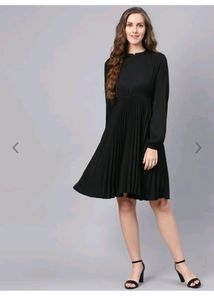 SASSAFRAS Black Accordion Pleats Empire Dress