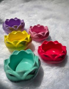 Lotus Shaped Tealight Holders(Set of 2)