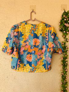 Vibrant Floral Print Cropped Jacket