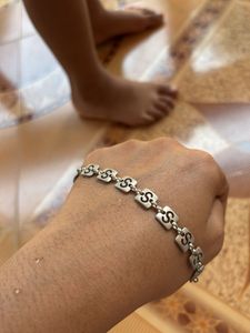 Elegant Silver 'S' Link Bracelet