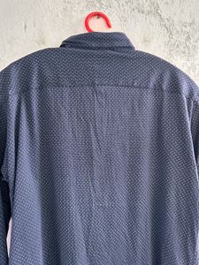 Men's Printed Button-Down Shirt