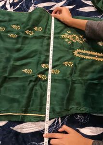Elegant Emerald Green Embroidered Kurta Set