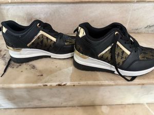 Stylish Wedge Sneakers Size 37