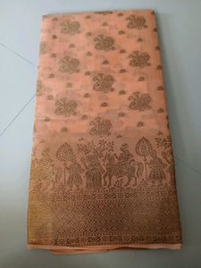 Elegant Peach Saree with Intricate Gold Print
