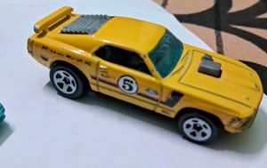 Hot Wheels Set Of 3 Retro Racer Cars