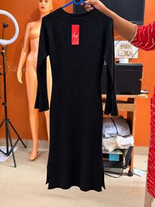 Chic Ribbed Mock Neck Midi Dress
