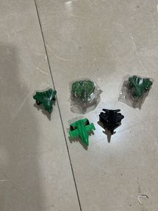 5  Mini Plastic Toy Fighter Jets 25 Cars