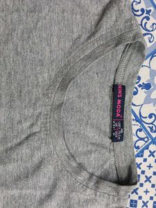 Grey Graphic Print T-Shirt