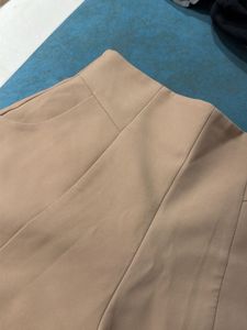 Stylish Beige High-Waisted Shorts