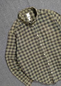 Men's Plaid Button-Down Shirt