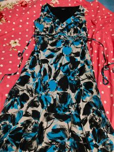 Blue Floral V-Neck Sleeveless Dress