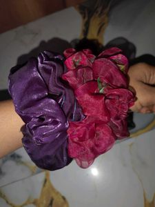 Set of 5 Chic Hair Scrunchies